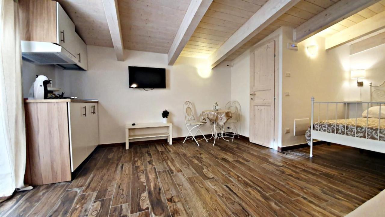 B&B A Casa Di Antonella Scauri  Ngoại thất bức ảnh