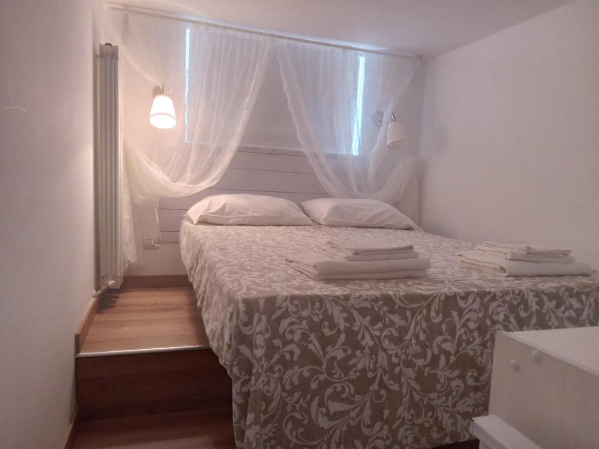 B&B A Casa Di Antonella Scauri  Ngoại thất bức ảnh